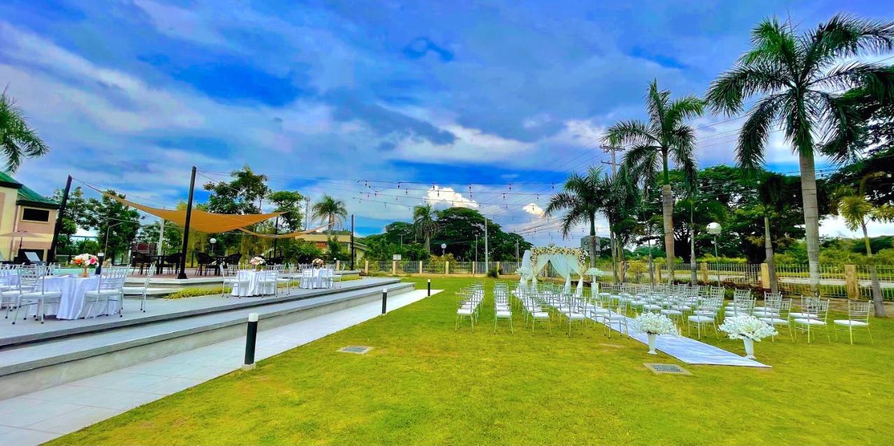 Luisita Central Park Hotel Tarlac City Экстерьер фото